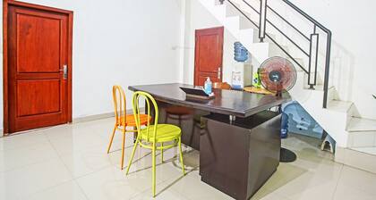 OYO Life 90587 Domen Homestay Syariah
