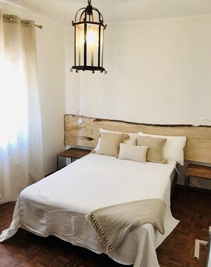 2 bedrooms, iron/ironing board, bed sheets - Casa do Regato (Ferragudo)