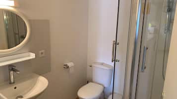 Een douche, een haardroger