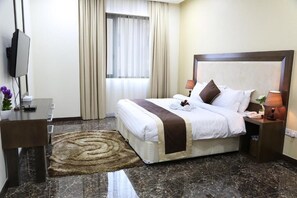 Junior Suite, Multiple Beds, Smoking, Microwave | Premium bedding, in-room safe, soundproofing, iron/ironing board