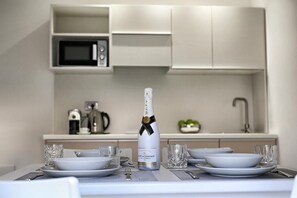 Full-size fridge, microwave, stovetop, dishwasher - Bizantini Tropea (Tropea)