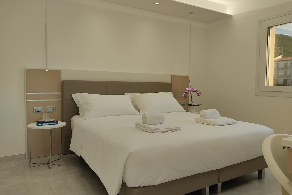 1 habitación, ropa de cama de alta calidad y edredón