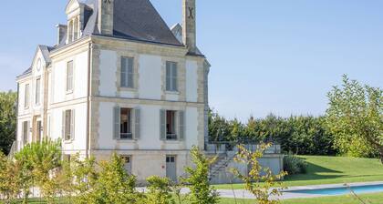 Domaine de charme avec piscine au coeur des vignobles Bordelais