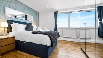 1 soverom, skrivebord, strykejern/-brett og wi-fi (inkludert)