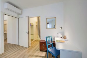 Appartement Familial, plusieurs chambres, réfrigérateur et four à micro-ondes (Domus Raffaella) | Intérieur