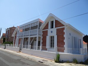 Front of property - 23   (Soulac-sur-Mer)