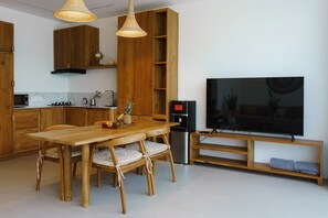 尊尚別墅, 2 間臥室, 私人泳池 | 客廳 | 40 吋LCD 電視連衛星電視頻道