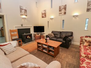 Living area - The Tithe Barn (Barnard Castle)