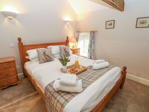 5 bedrooms, individually decorated, individually furnished, free WiFi - The Tithe Barn (Barnard Castle)