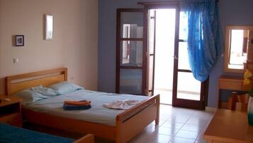 Căn hộ, quang cảnh vườn | Bàn ủi/dụng cụ ủi quần áo, truy cập Internet không dây miễn phí