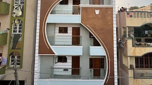 واجهة المنشأة