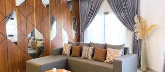 Lighthouse Signature Suites