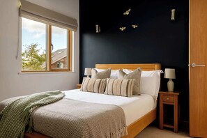 4 Schlafzimmer, Bügeleisen/Bügelbrett, Reisekinderbett, WLAN