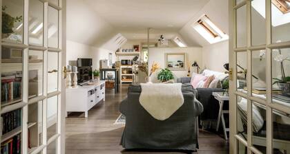 The Barn | Romantic Cotswolds Stay for Two