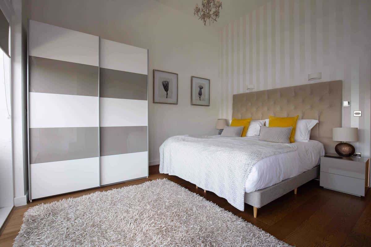4 bedrooms, iron/ironing board, travel cot, WiFi