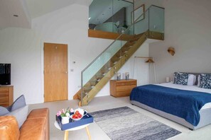 4 bedrooms, iron/ironing board, travel cot, WiFi