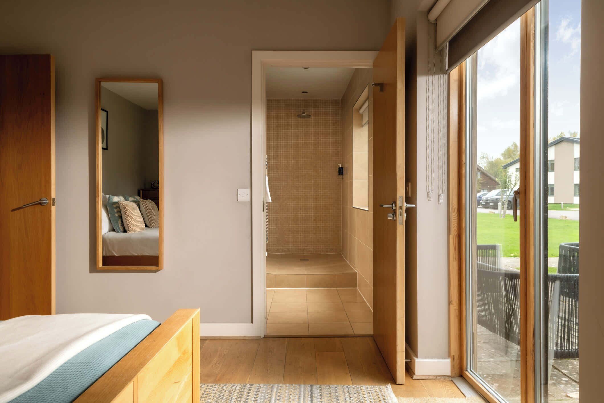 4 室のベッドルー ム、アイロン / アイロン台、旅行用ベビーベッド、WiFi