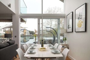 Dining - Lake House | Cotswold Stay with Hot Tub & Kayak (South Cerney)