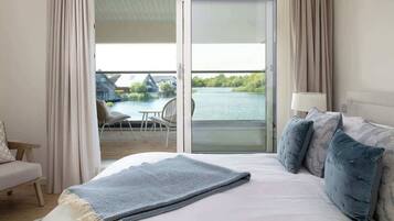 4 habitaciones, tabla de planchar con plancha, cuna de viaje y wifi