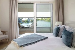 4 bedrooms, iron/ironing board, travel cot, WiFi