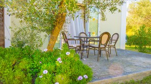 Exterior detail - Olive Trees Garden Lixouri (Kefalonia)