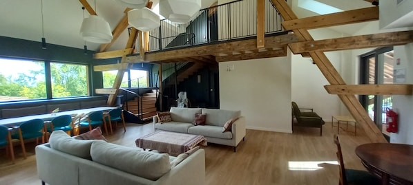 Daily continental breakfast (EUR 15 per person) - Hotel du Domaine Saint Loup (Aspach-Michelbach)