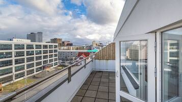 Large Deluxe Studio | Balkon