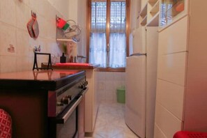 Private kitchen - The Subway Apartment / Entire Apartment (Roma)