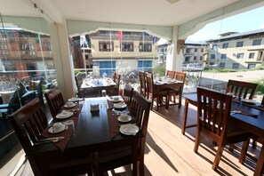 Daily continental breakfast for a fee - Punakha Residency Hotel (Punakha)