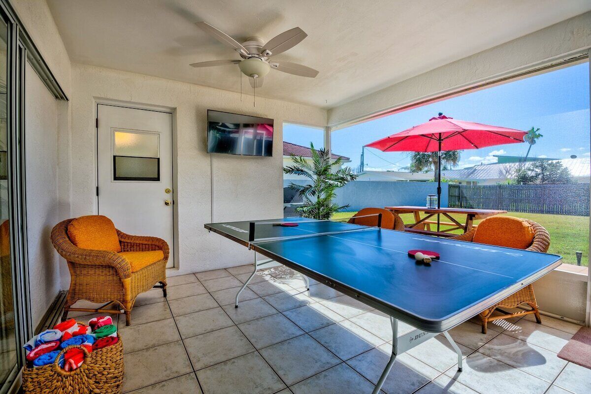 Screened in Lanai with Ping-Pong Table