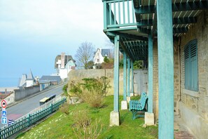 Property grounds - Villa D'exception Avec vue sur mer ! Avec Terrasses, Billard et 9 Chambres (Trouville-sur-Mer)
