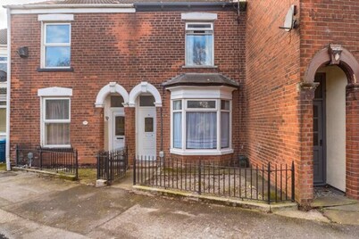 Perfect for Contractors  | Cosy Home Near Port of Hull  | Free Parking