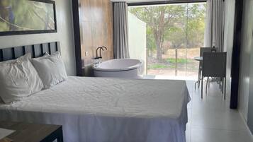 Standard Room, 1 Queen Bed, Fireplace