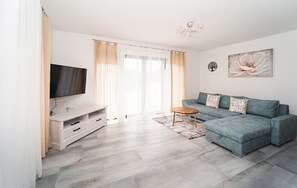 Villa (Four Bedroom Villa with Pool - West v) | Innenbereich