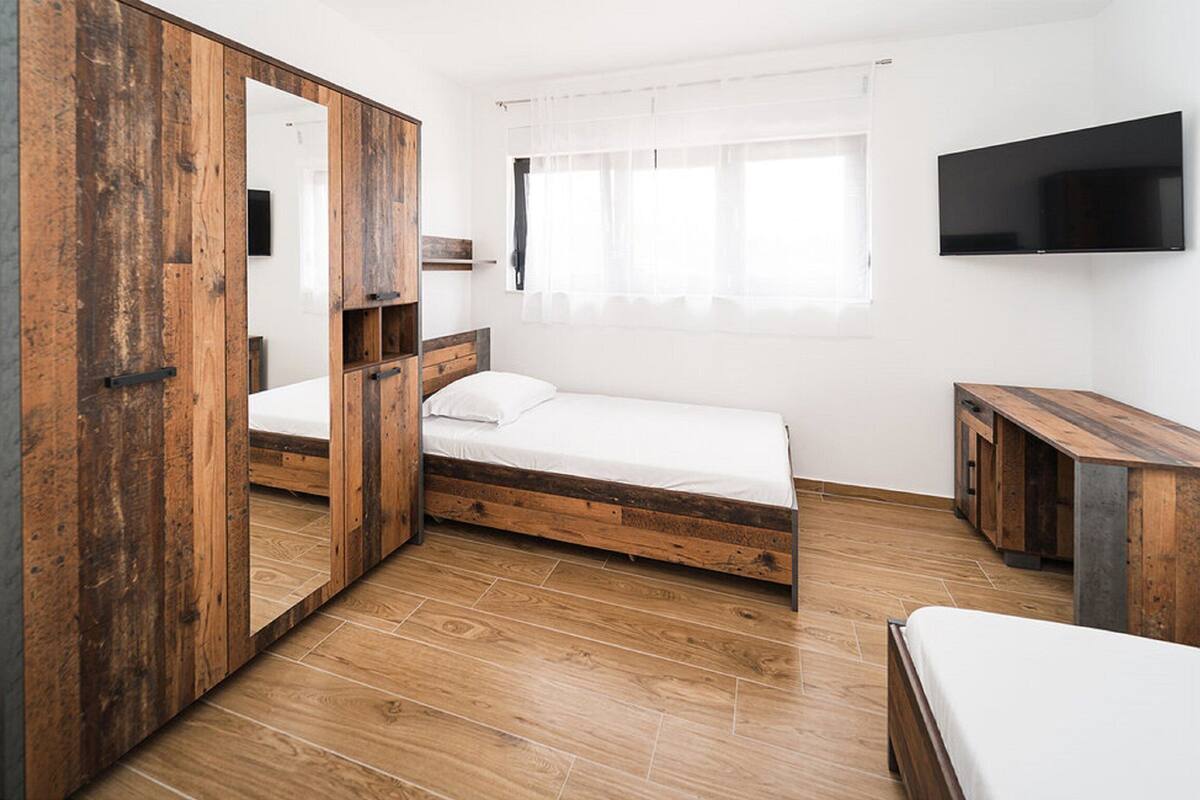 Villa (Four Bedroom Villa with Pool - West v) | 16 bedrooms, cots/infant beds