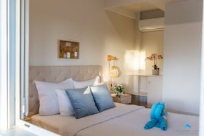 2 bedrooms, in-room safe, desk, travel cot - Caribbean Lofts 25 - 2 bedroom Waterfront (Kralendijk)