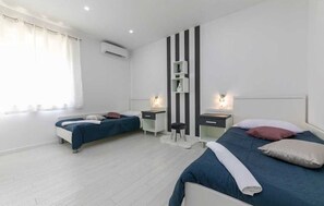 3 bedrooms, WiFi, bed sheets