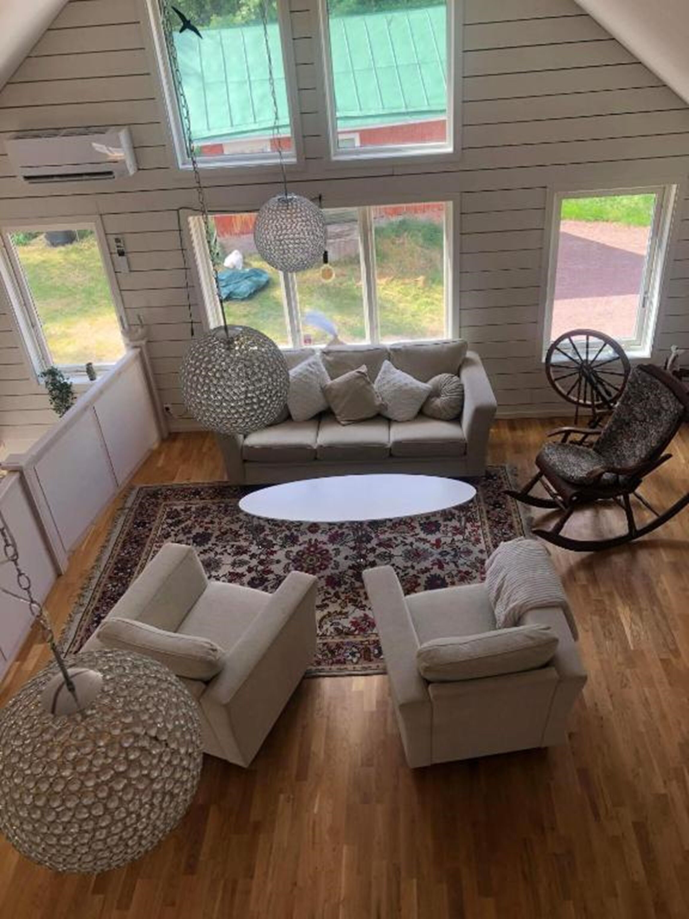 Smart-TV, Kamin, Videospiele