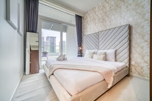 1 sovrum, värdeförvaringsskåp på rummet och strykjärn/strykbräda