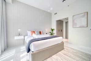 In-room safe, iron/ironing board, free WiFi, bed sheets - Placid 1BR at Hamilton Residency Business Bay by Deluxe Holiday Homes (Dubai)