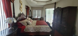 5 bedrooms, iron/ironing board, free WiFi, bed sheets