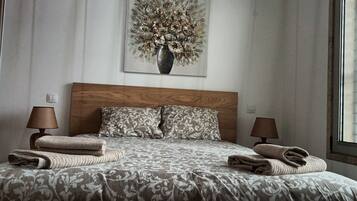 2 bedrooms, WiFi, bed sheets