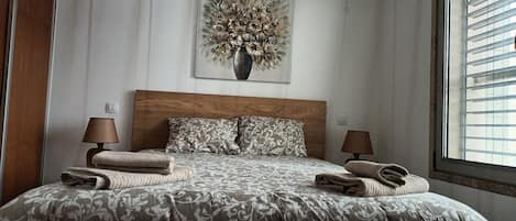 2 bedrooms, WiFi, bed sheets