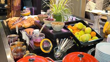 Esmorzar diari continental (10.90 EUR per persona)