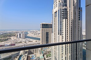Balcony - WelHome - Cozy 1BR Apt. in Al Habtoor City Partial Sea View (Dubai)