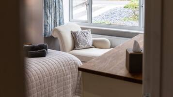 2 chambres, fer et planche Ă repasser, Wi-Fi gratuit, draps fournis