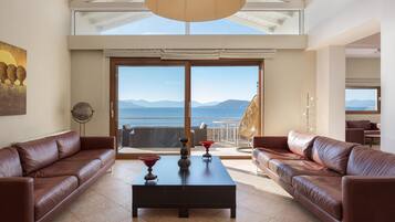 Family Villa | Living area