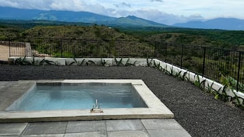 Deluxe Suite | Terrace/patio