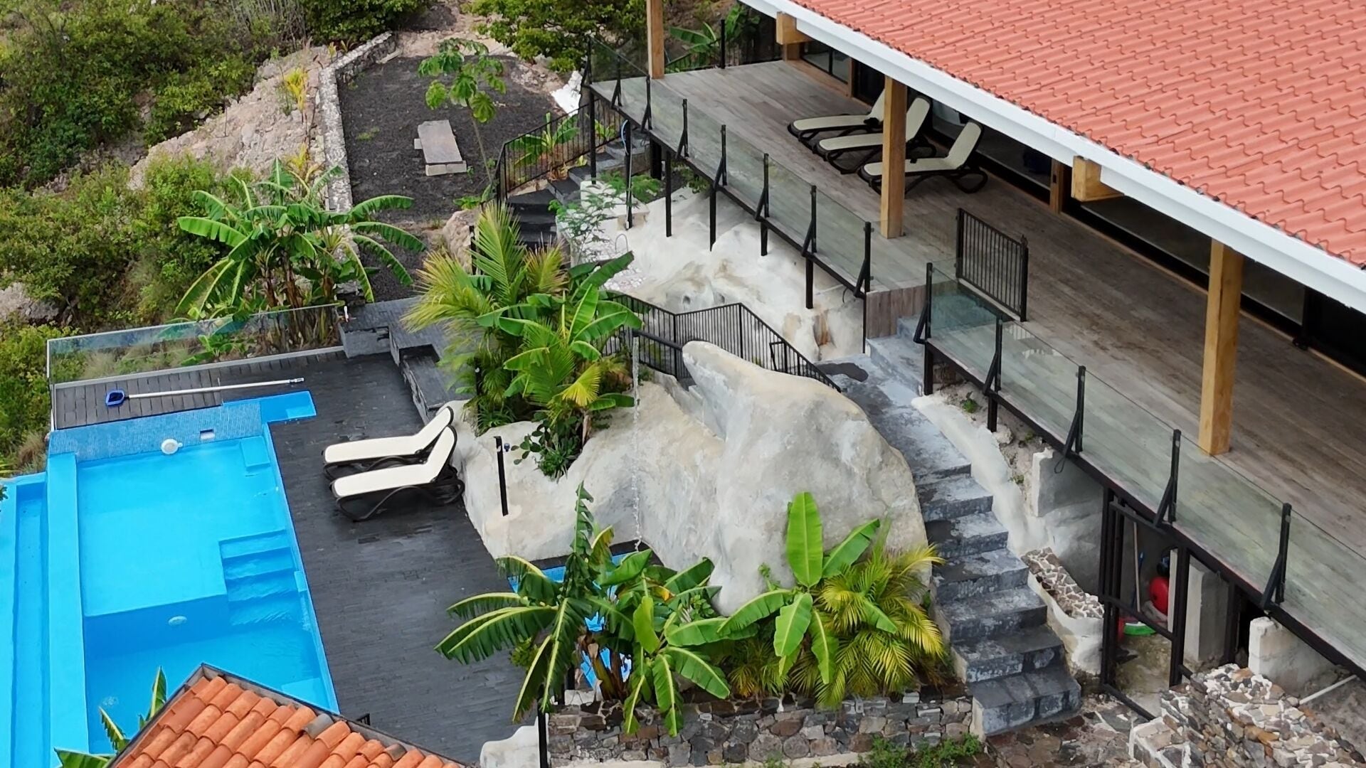 บริเวณภายนอก