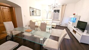 Dining - Ferienwohnung im Haus Elsasser (Gaming)